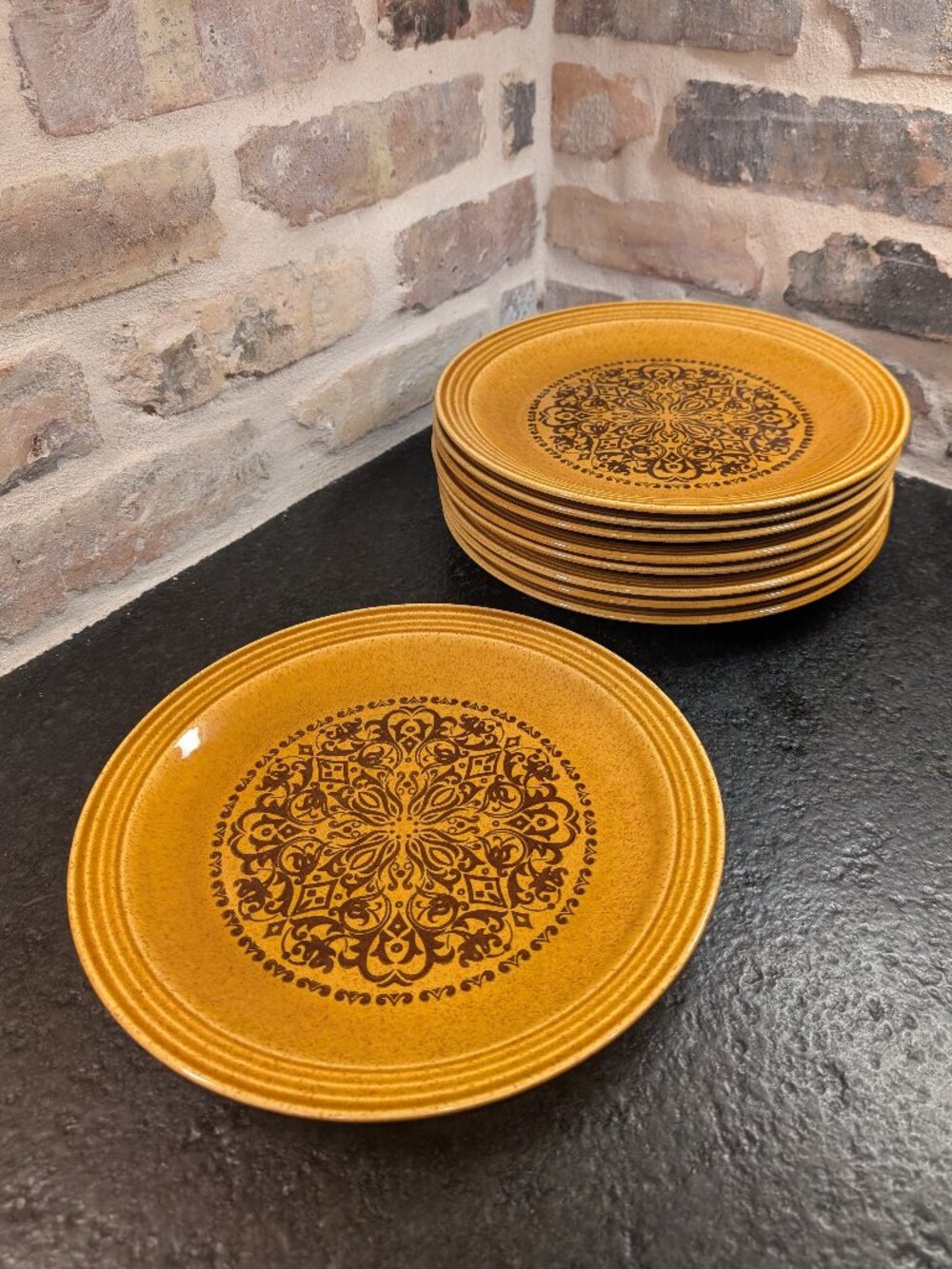 9 pc VTG Sheffield Sierra Ironstone Dinner Plates 10” 1970’s Brown Black Scrolls